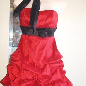 Short Red DRESS Size 5 By Pompous Girl  Used for photo shoot